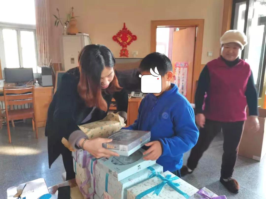 安卡米公益行 ▏為愛做個(gè)圣誕禮物，走進(jìn)煙臺(tái)SOS兒童村